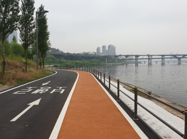 서울 잠실한강공원.png