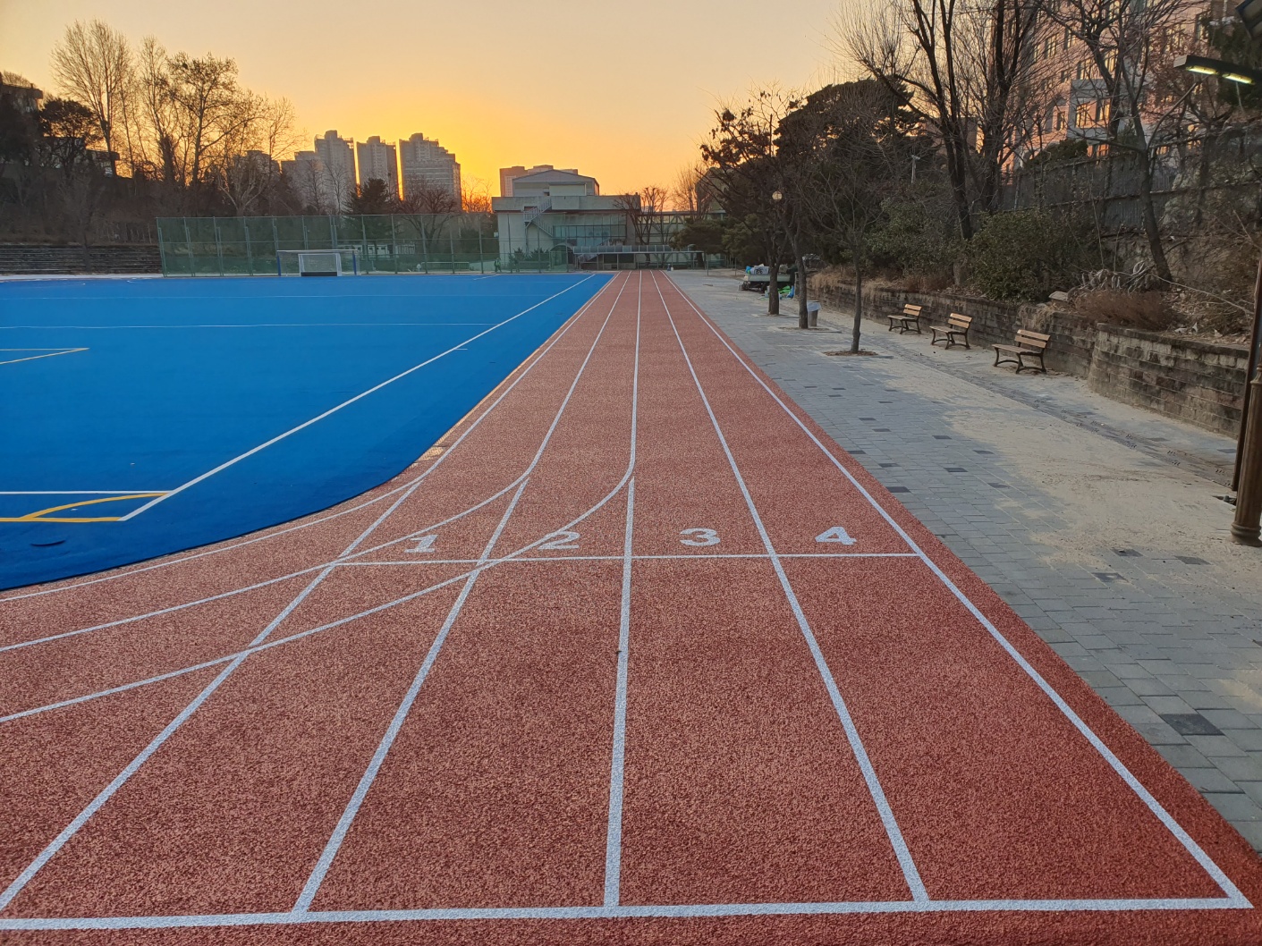 서울 용산고교.jpg