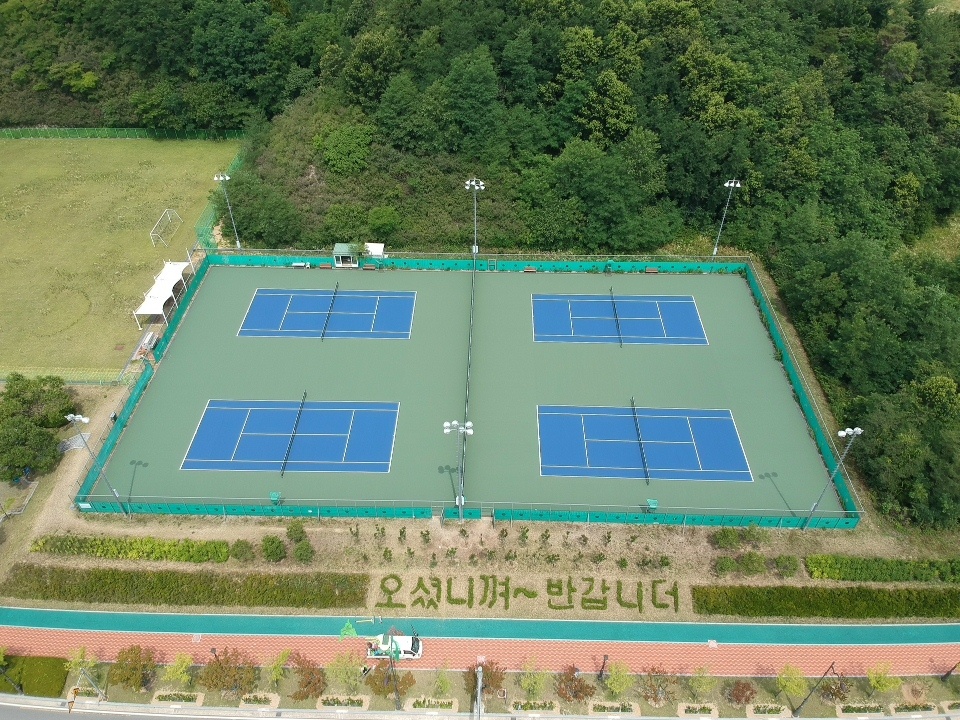 안동 문화관광단지 테니스장.jpg